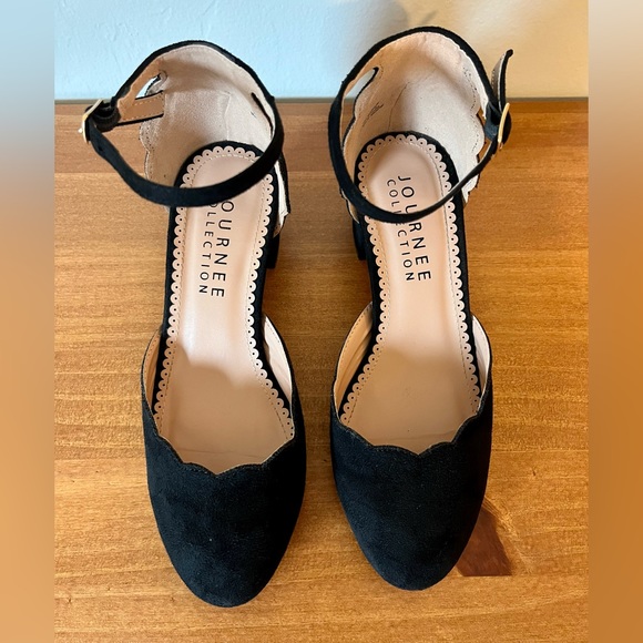 Journee Collection Edna Pump | Black Faux Suede Block Heels | Size 6 Wide - Picture 5 of 7